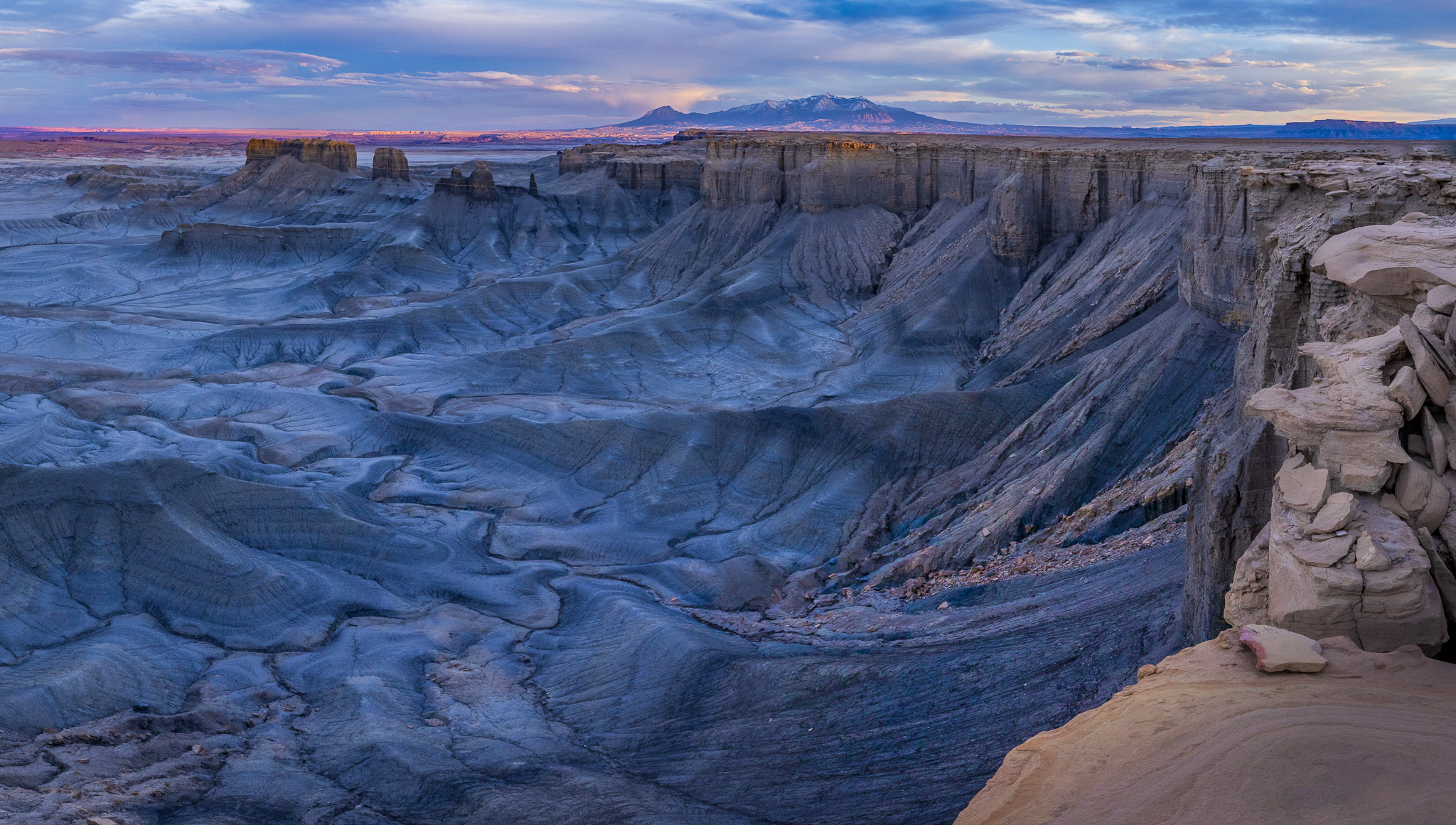 Moonscape overlook sunrise