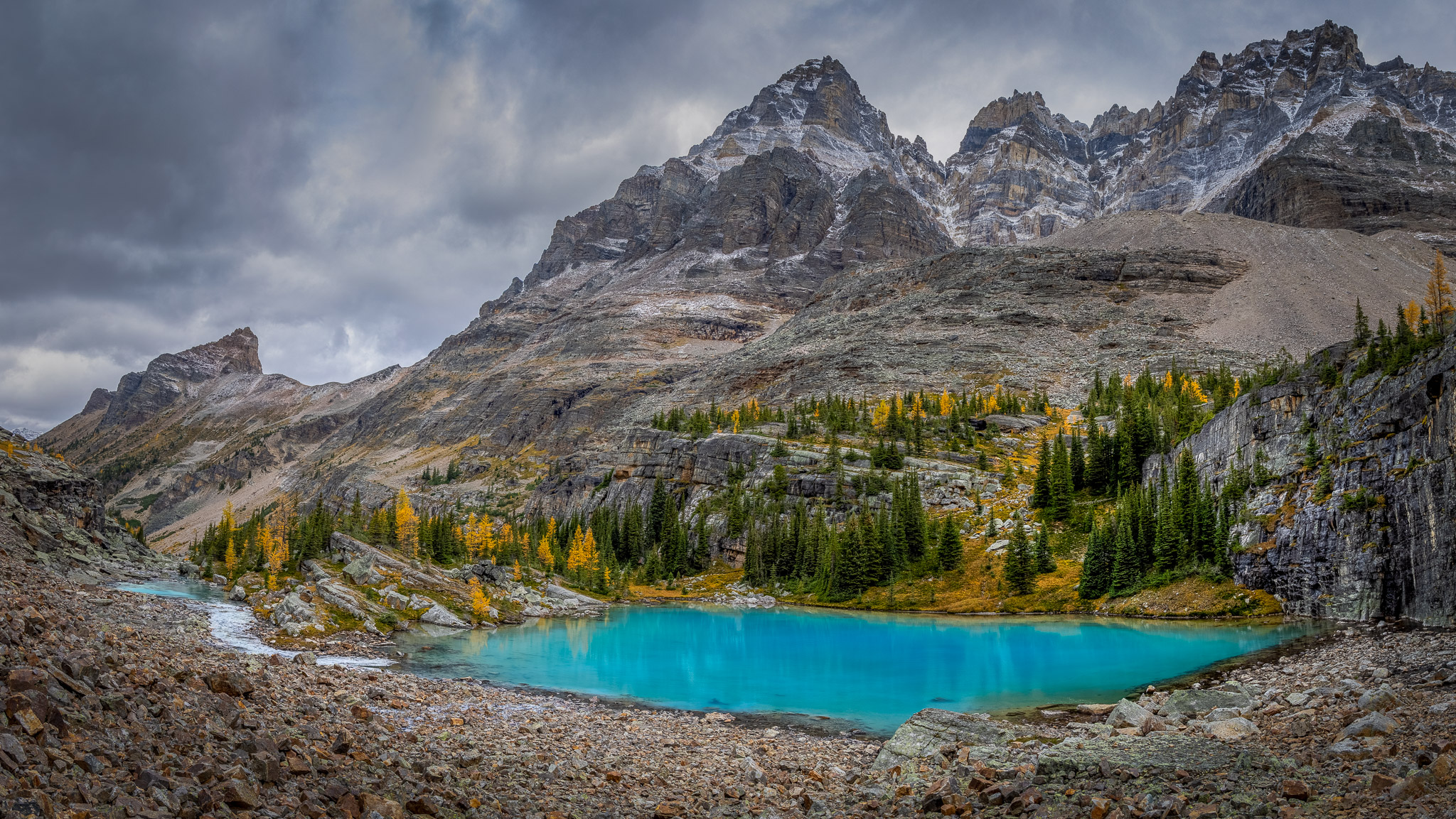 Lefroy Lake & Wiwaxy Peaks