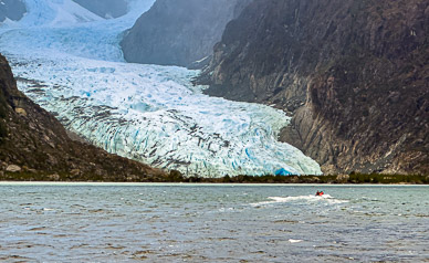 Our zodiac skiff crossing Fiordo de las Montañas