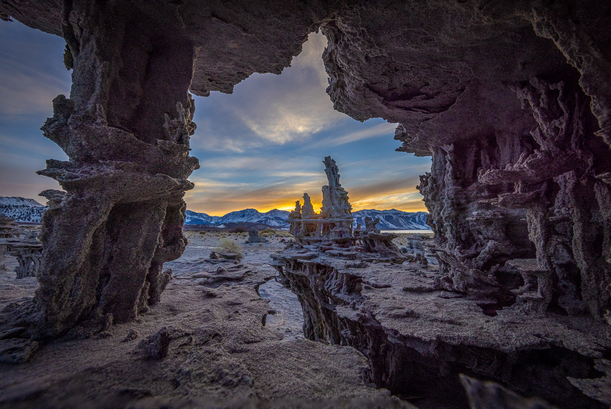 Mono Lake sand tufas, California