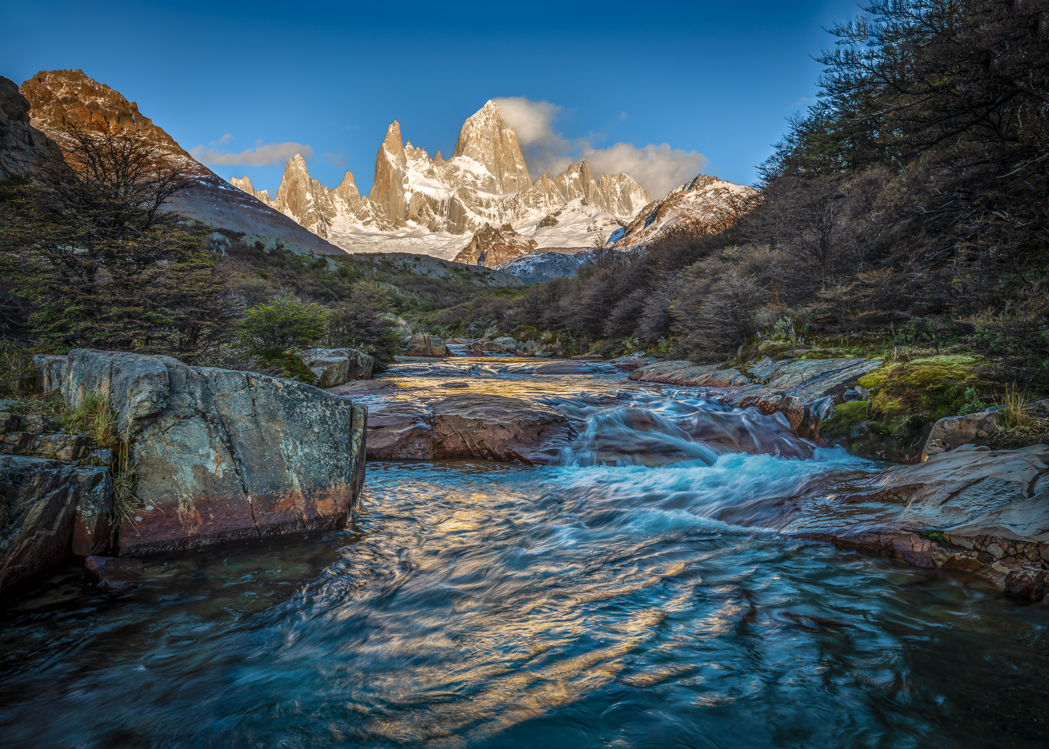 Fitz Roy & Rio de la Cascadia