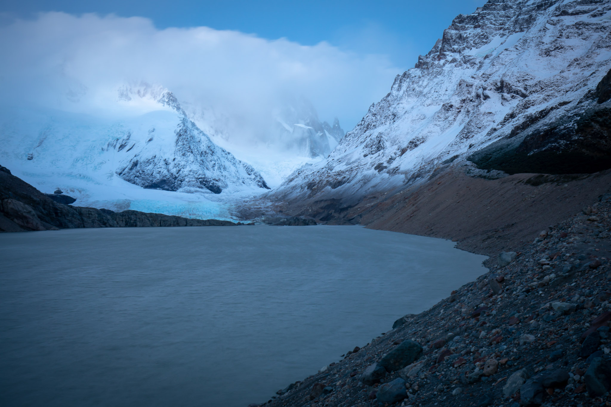 Early morning gloom, no Cerro Torre