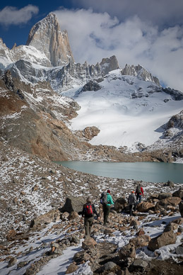 Climbing up to Laguna de los Tres