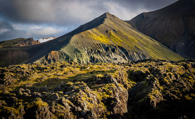 Shoulder of Bláhnjúkur Peak