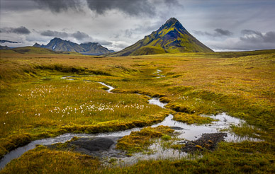 Útigönguhöfði View