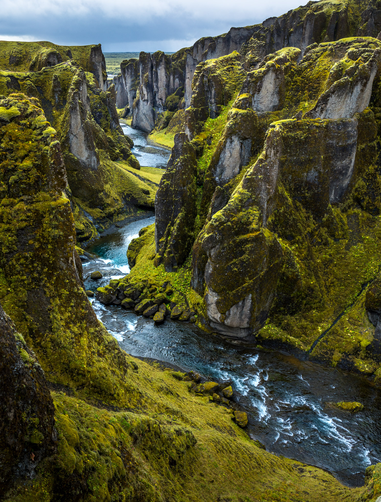 Fjaðrárgljúfur Canyon