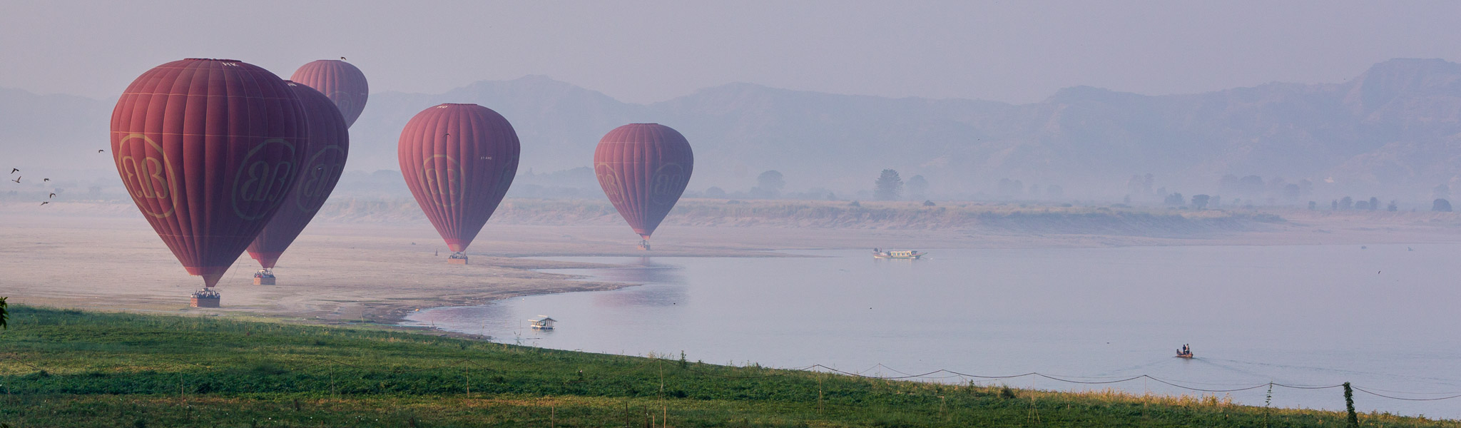 Riverside hot air balloon landings