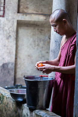 Yangon monastery kitchen