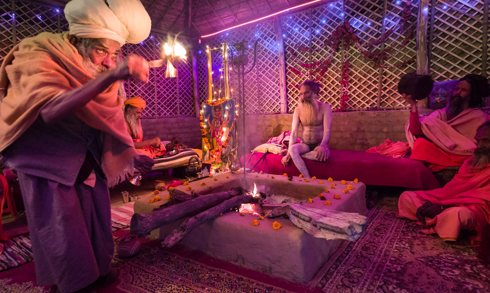 Evening Ganga Aarti ritual in Sadhu hut