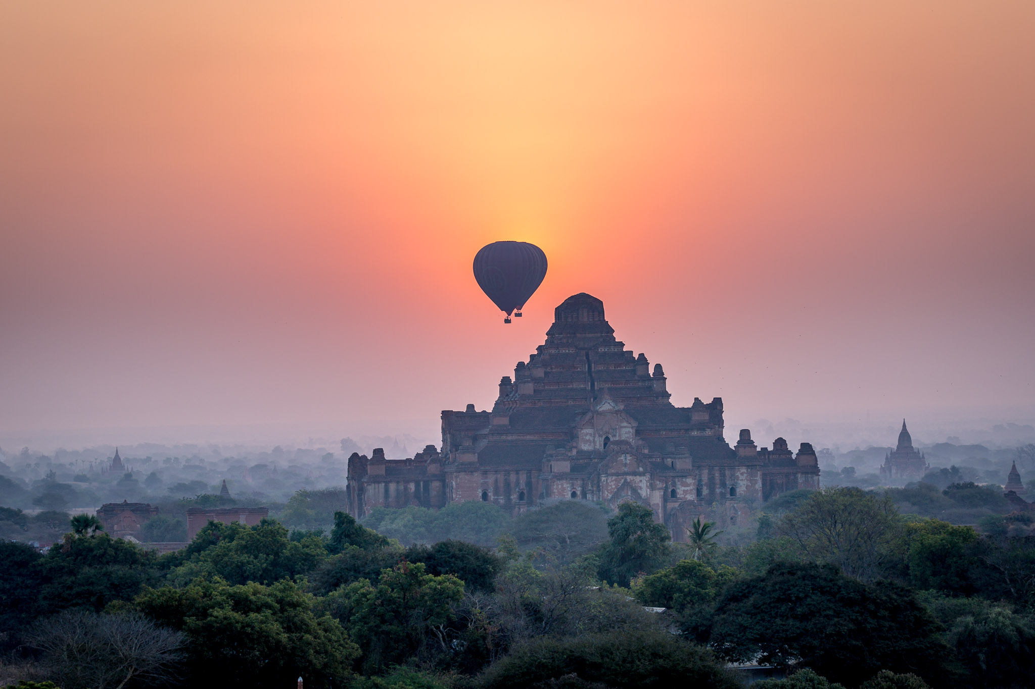 Sunrise hot air balloons over Bagan