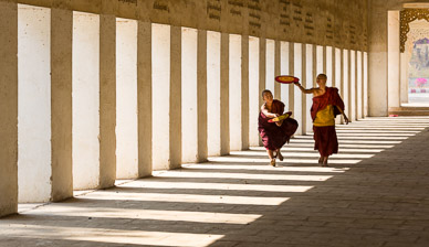 Shwezigon Pagoda's entry corridor