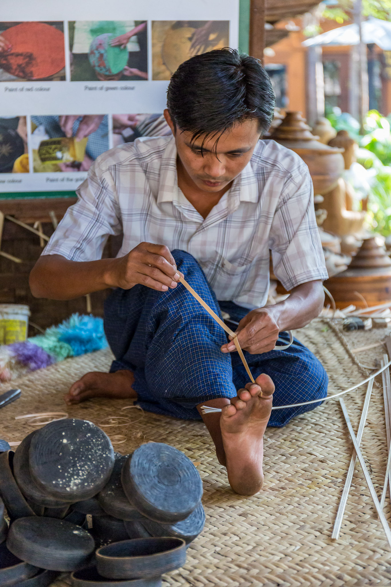 Making bamboo lacquerware