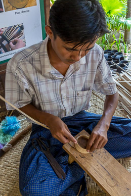 Making bamboo lacquerware