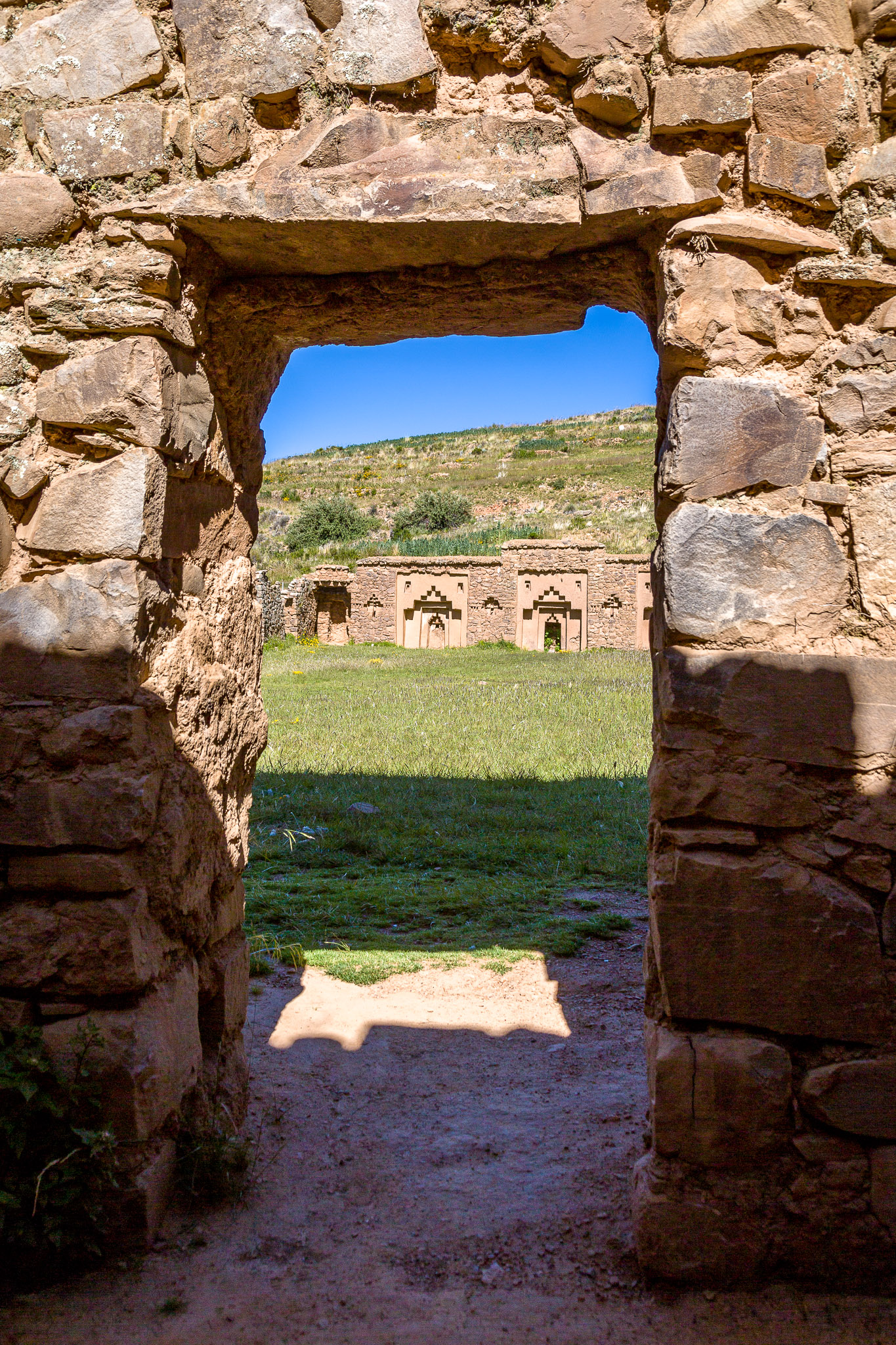 "Virgins of the Sun" temple on Isla de la Luna