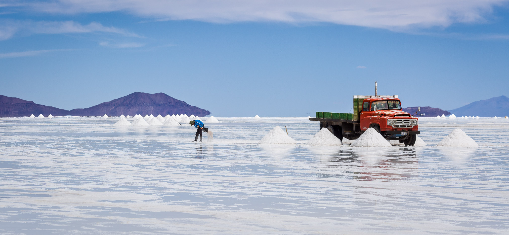 Salar de Uyuni salt farming