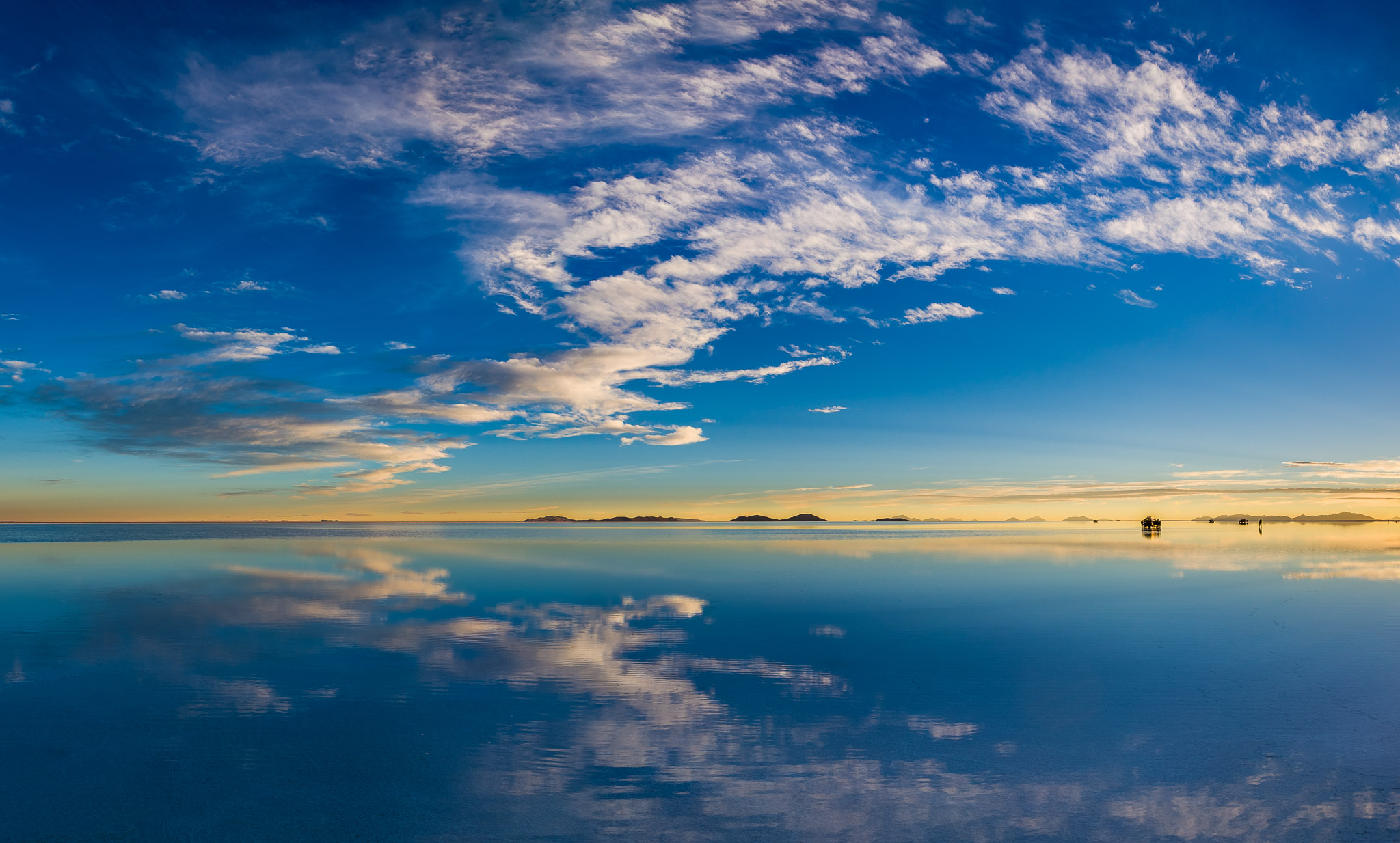 Sunset on Salar de Uyuni