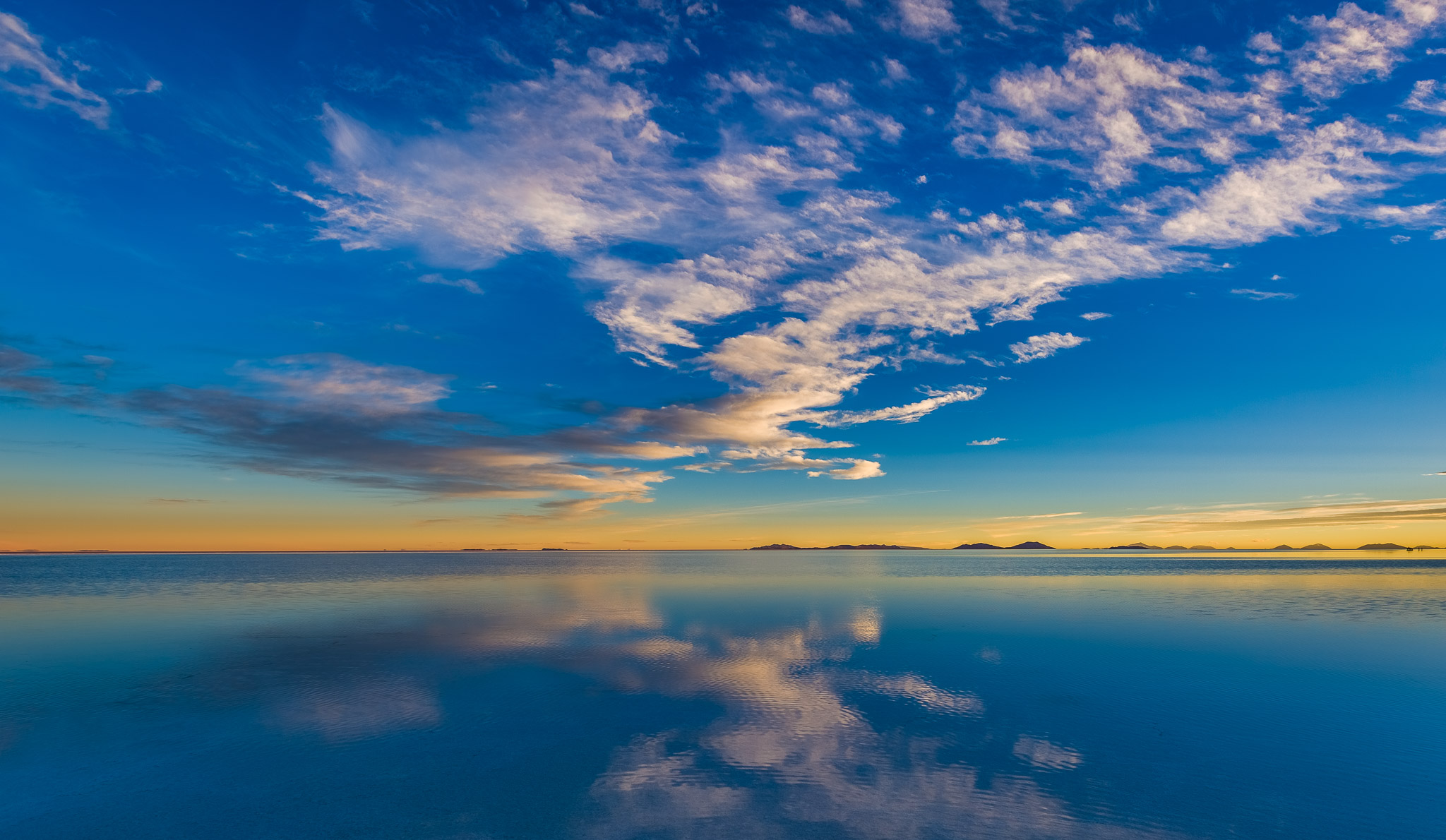 Sunset on Salar de Uyuni