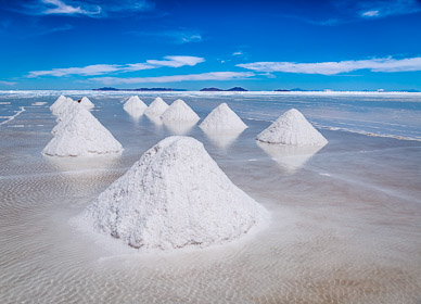 Salar de Uyuni salt farming