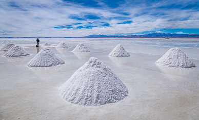 Salar de Uyuni salt farming