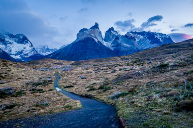 Trail to Mirador Cuernos