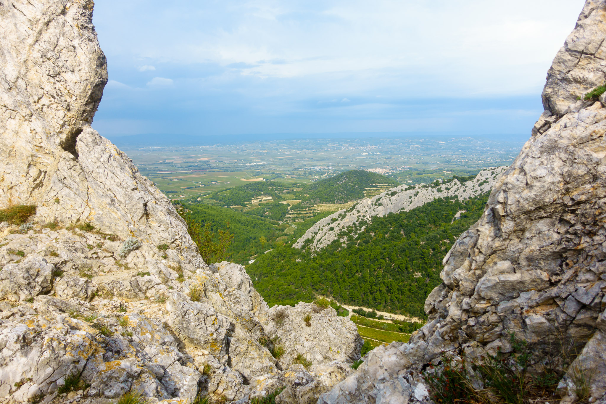 Hiking around the Dentelles