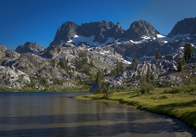 Minarets from Lake Ediza's shoreline