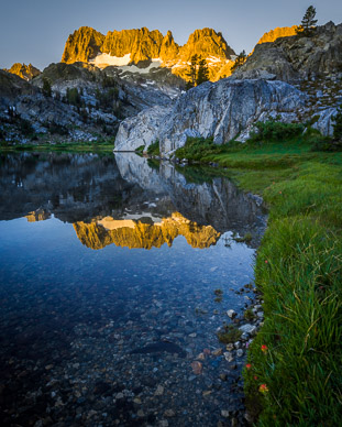 Minarets from Lake Ediza's shoreline