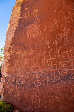 Maze Petroglyph on Coyote Buttes' west side