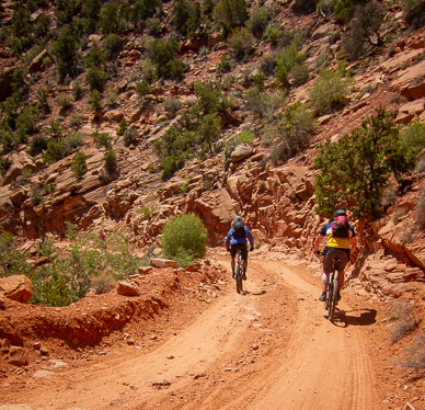 Starting down Flint Trail