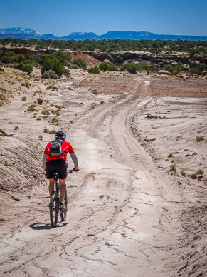 Bottom of Flint Trail