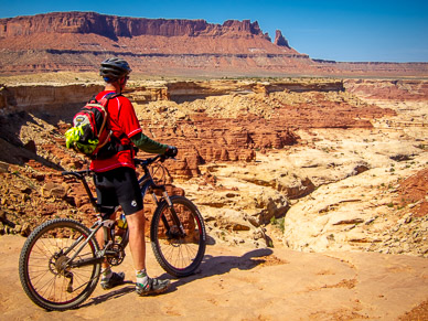 Joe overlooking Horse Canyon & beginning of The Maze