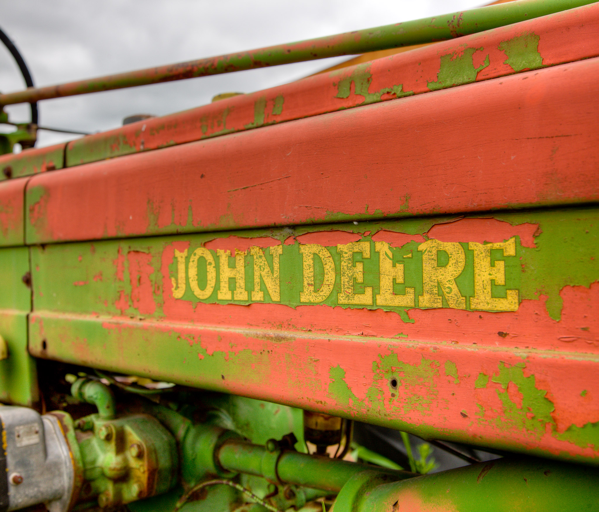 Derelict tractor between Palouse & Potlatch