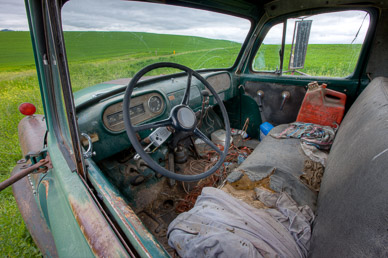 Derelict truck between Palouse & Potlatch