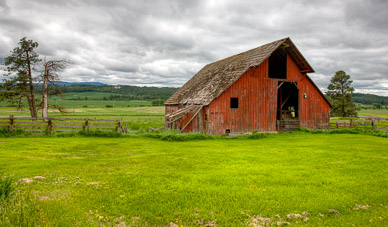 Barn outside Potlatch, The Palouse, Idaho