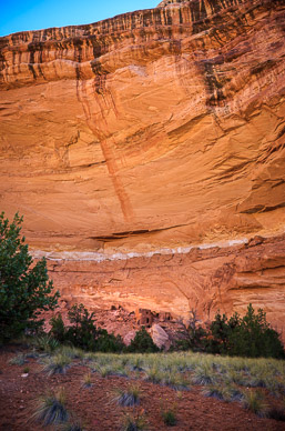 Split Level Ruins Alcove (ruins at bottom)