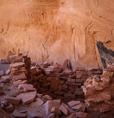 Pictographs at Green Mask Ruins, Shriek's Canyon
