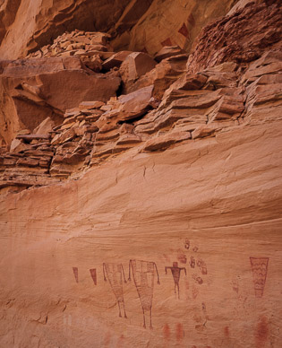 Pictographs at Green Mask Ruins, Shriek's Canyon
