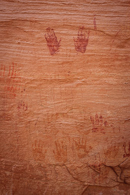 Pictographs at Green Mask Ruins, Shriek's Canyon