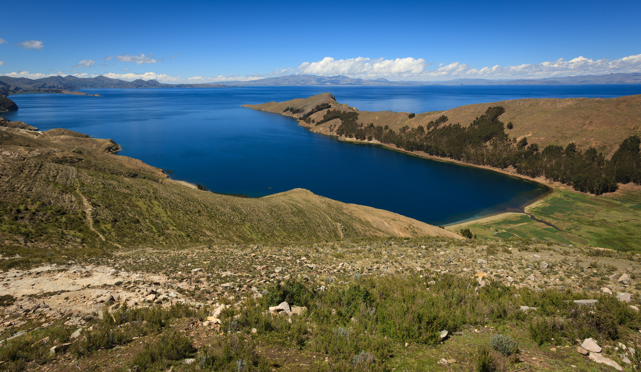 Western shoreline, Isla del Sol