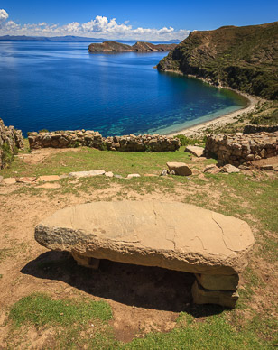 Chincana's ruins where Inca priests lived, Isla del Sol