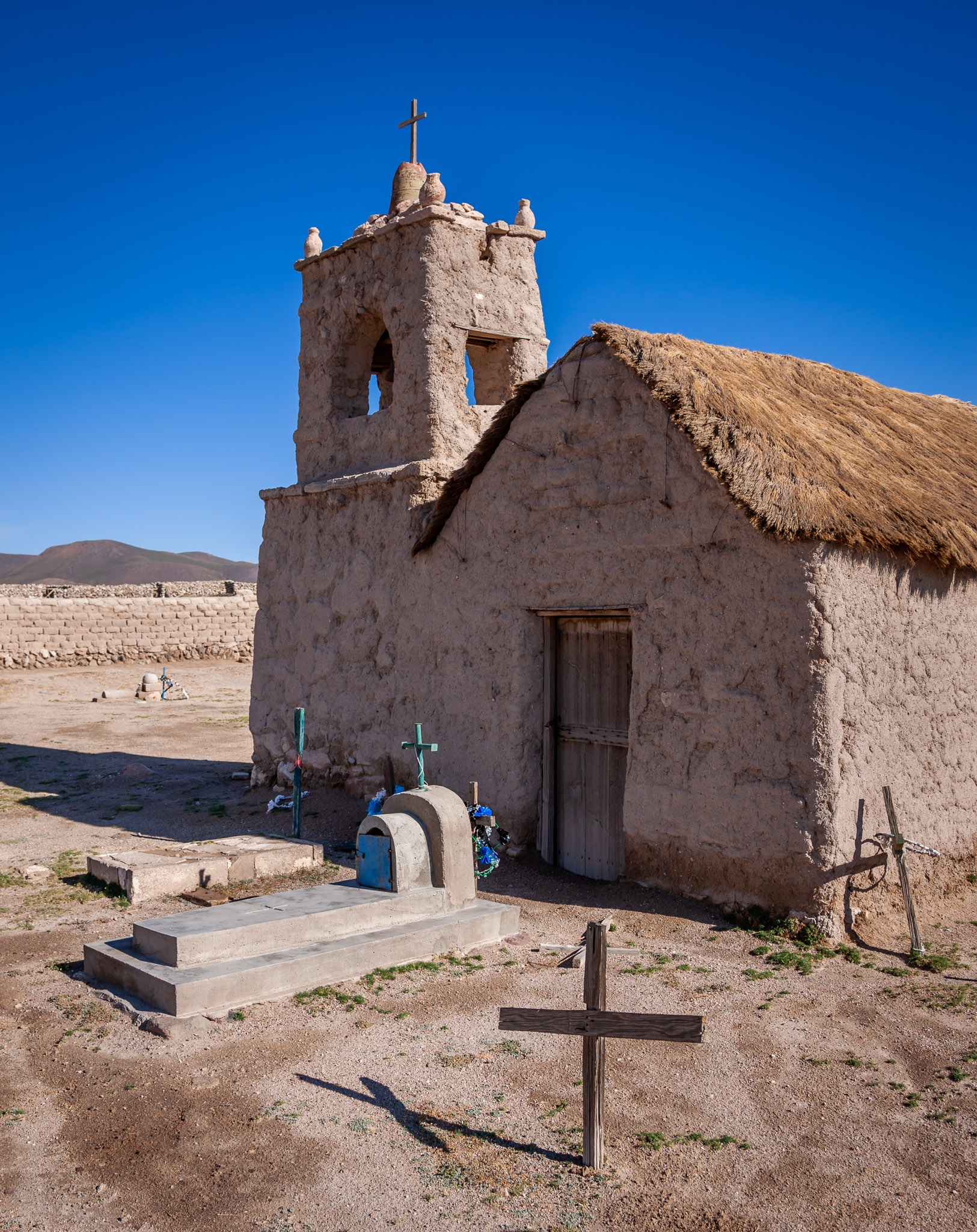 Chapel & cemetery in San Juan