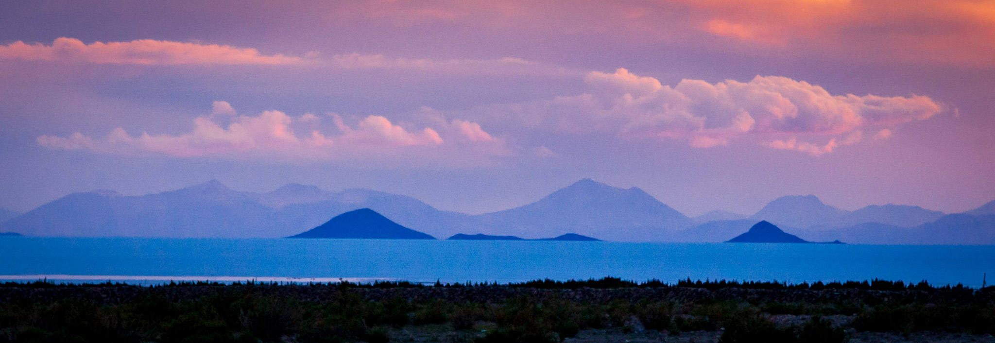 Salar de Uyuni sunset from Tahua