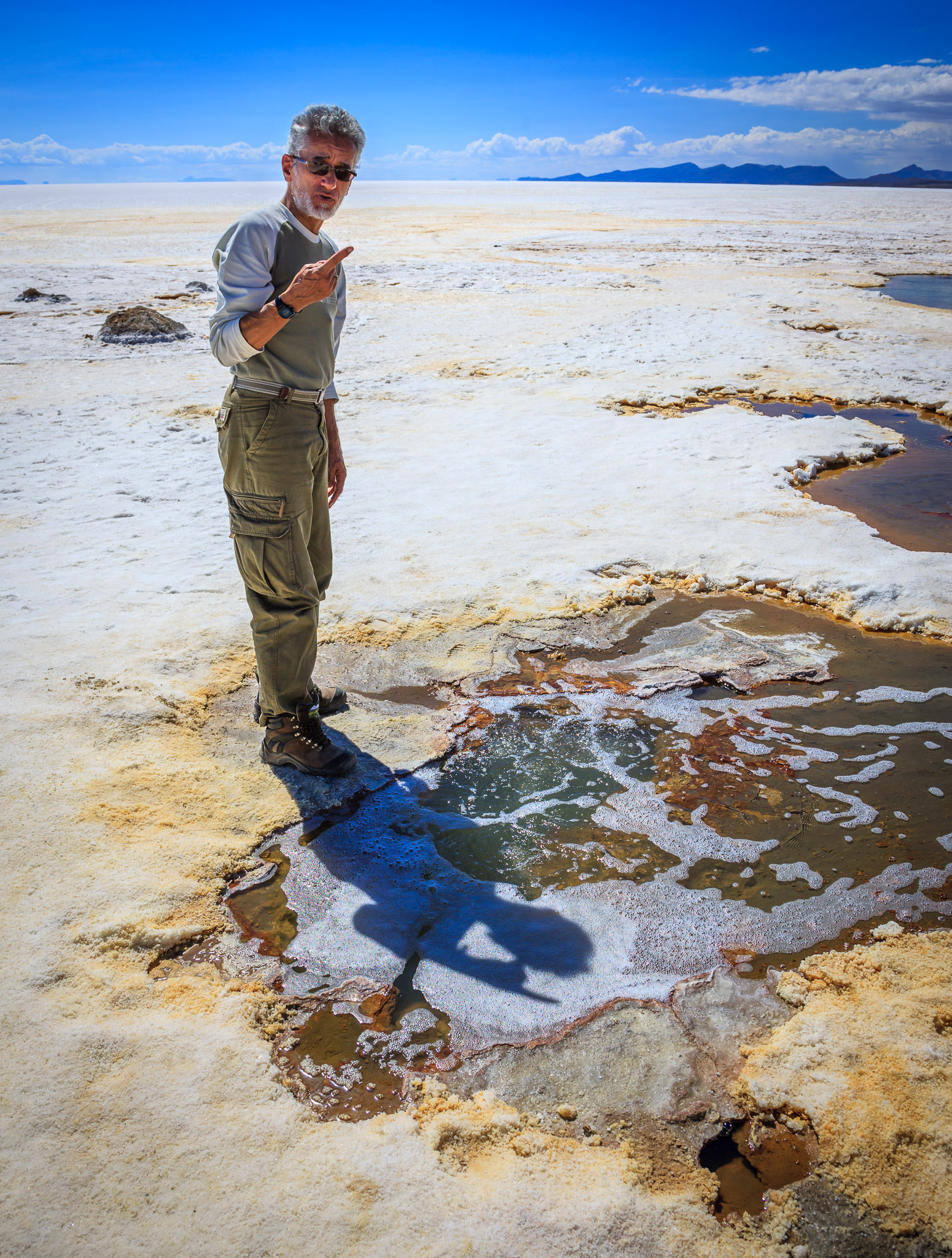 Break in the Salar de Uyuni – showing underlying brine & disolved air bubbling up