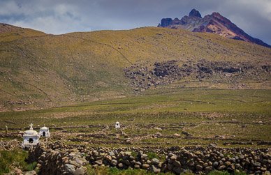 Jirira, on northern shore of Salar de Uyuni & on flanks of Volcan Tunupa