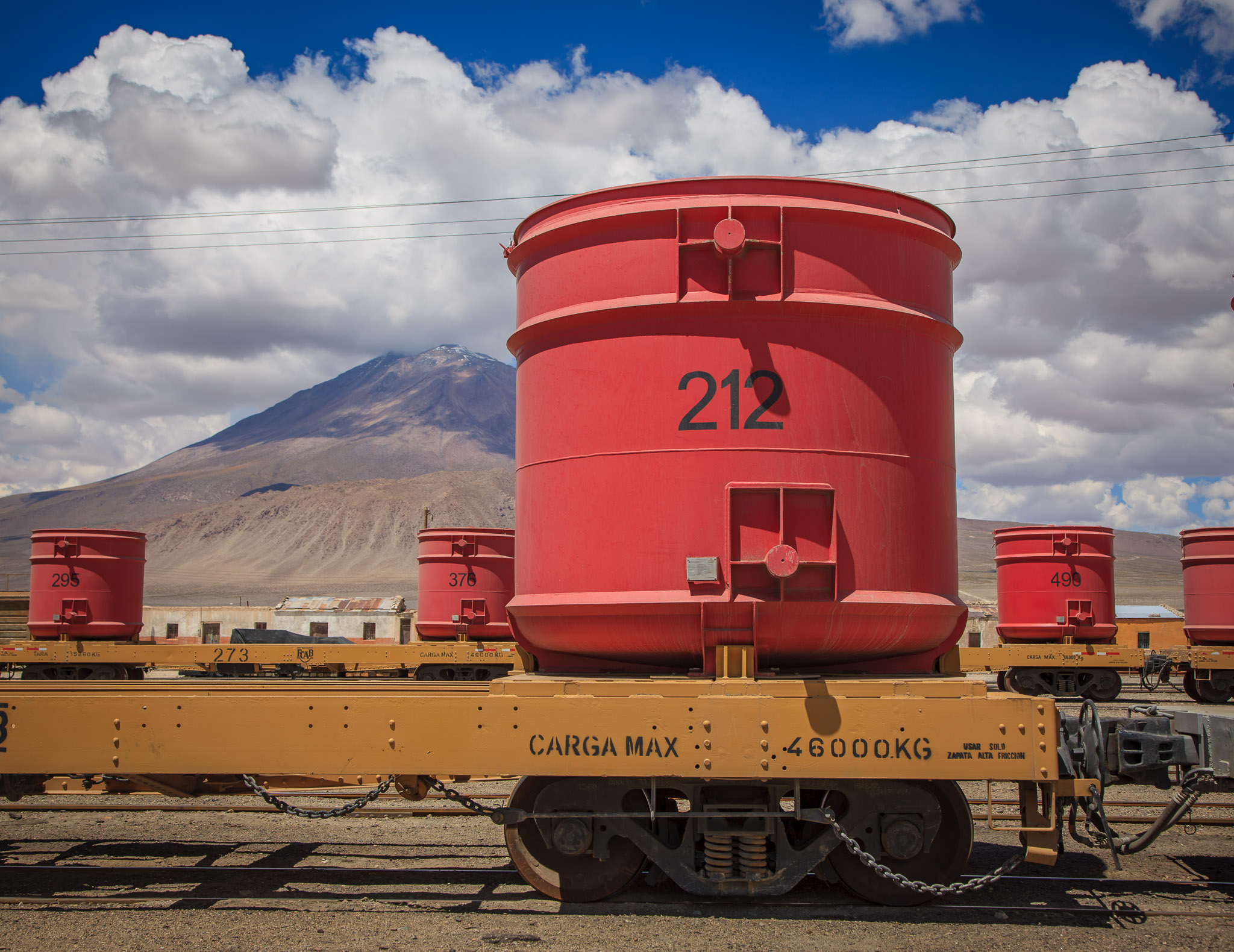 Each ore bucket weights about 45 tons