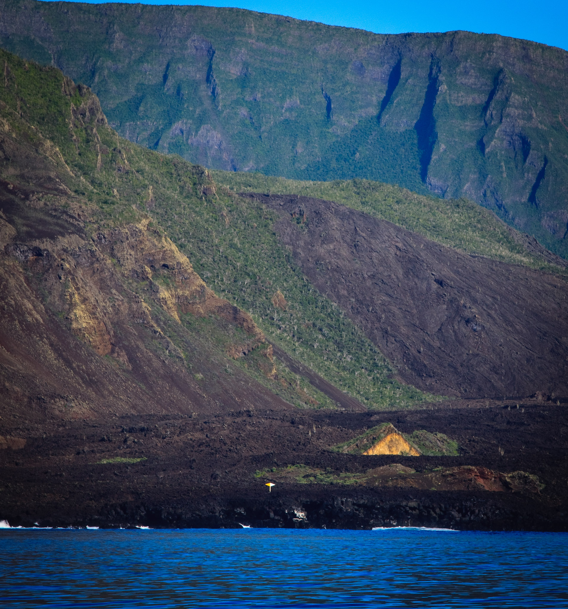 Equator marker on Isla Isabella