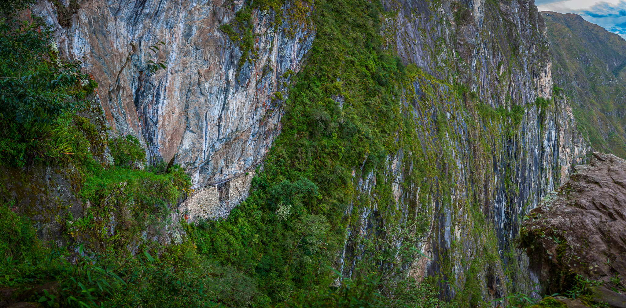 Inca Bridge, SW entrance to Machu Picchu – easily defended approach