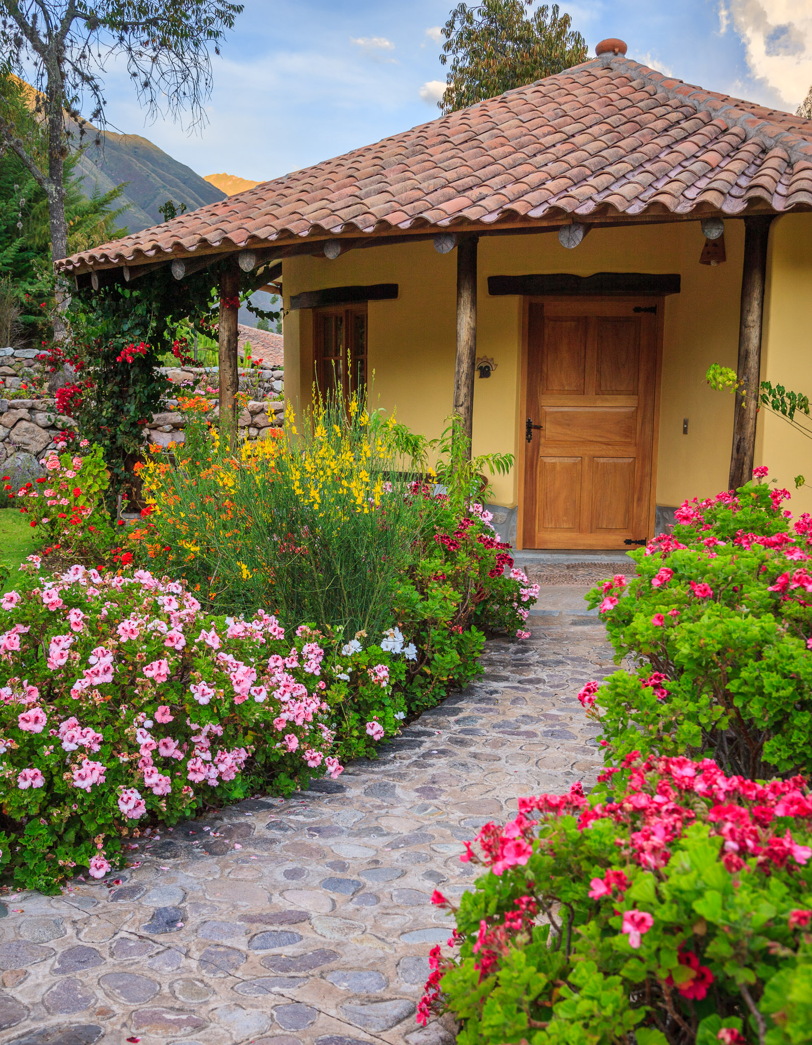 Gardens at Hotel Sol y Luna, Pisaq