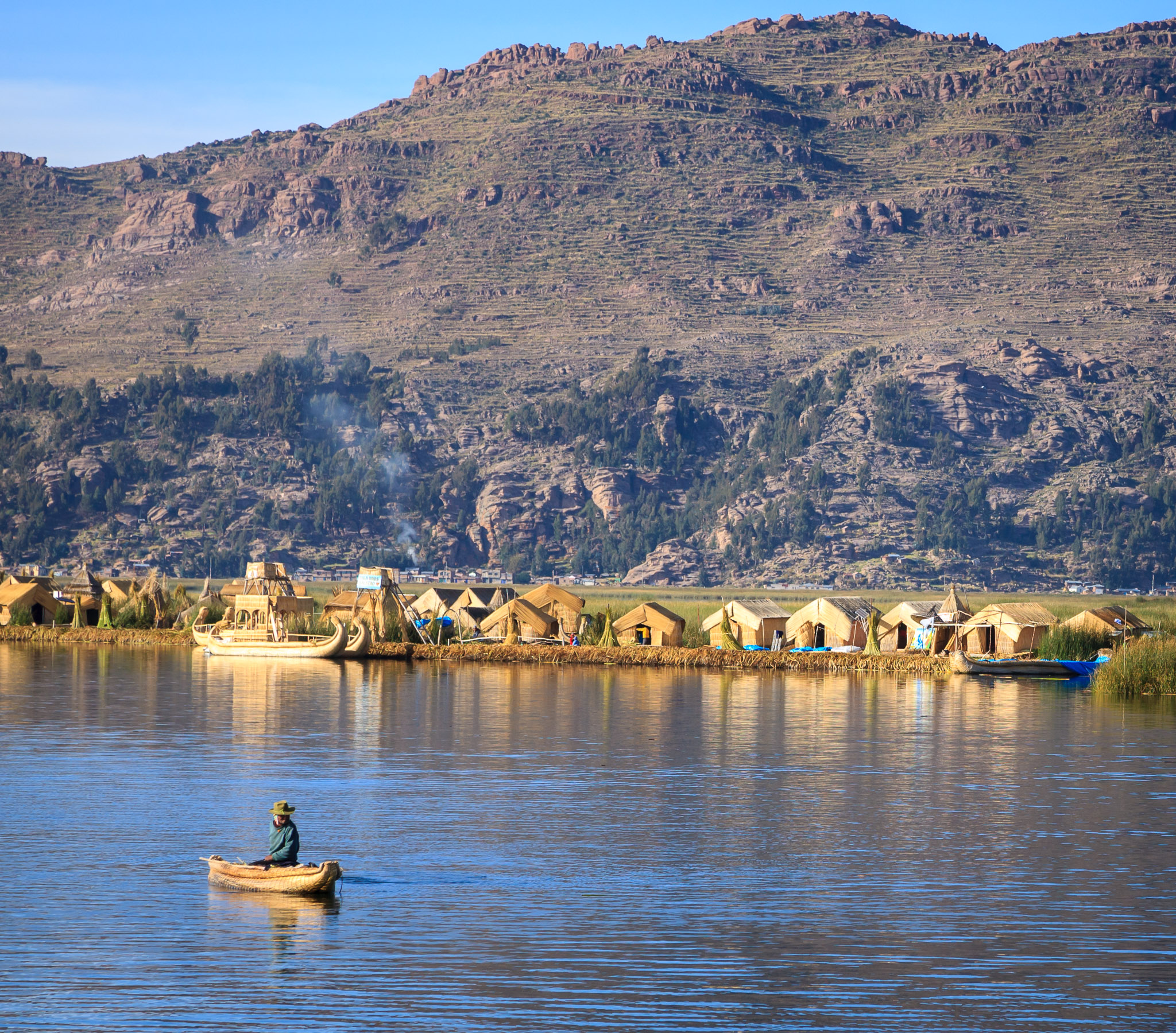 Los Uros - Gaviota floating reed islands