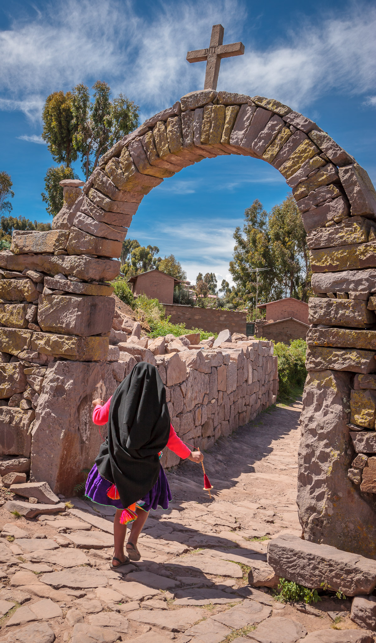 Isla Taquile arch